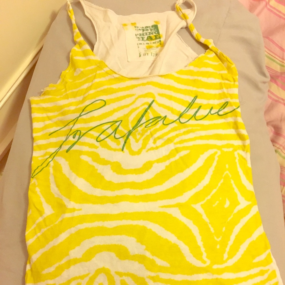 A tank top cheetah print shirt